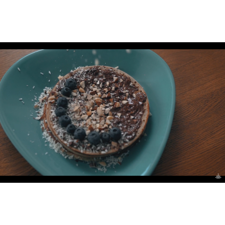 Vegan pannkook pähklikreemiga - gluteenivaba!