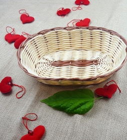 Punutud  korv ovaalne 26*17 *7 cm